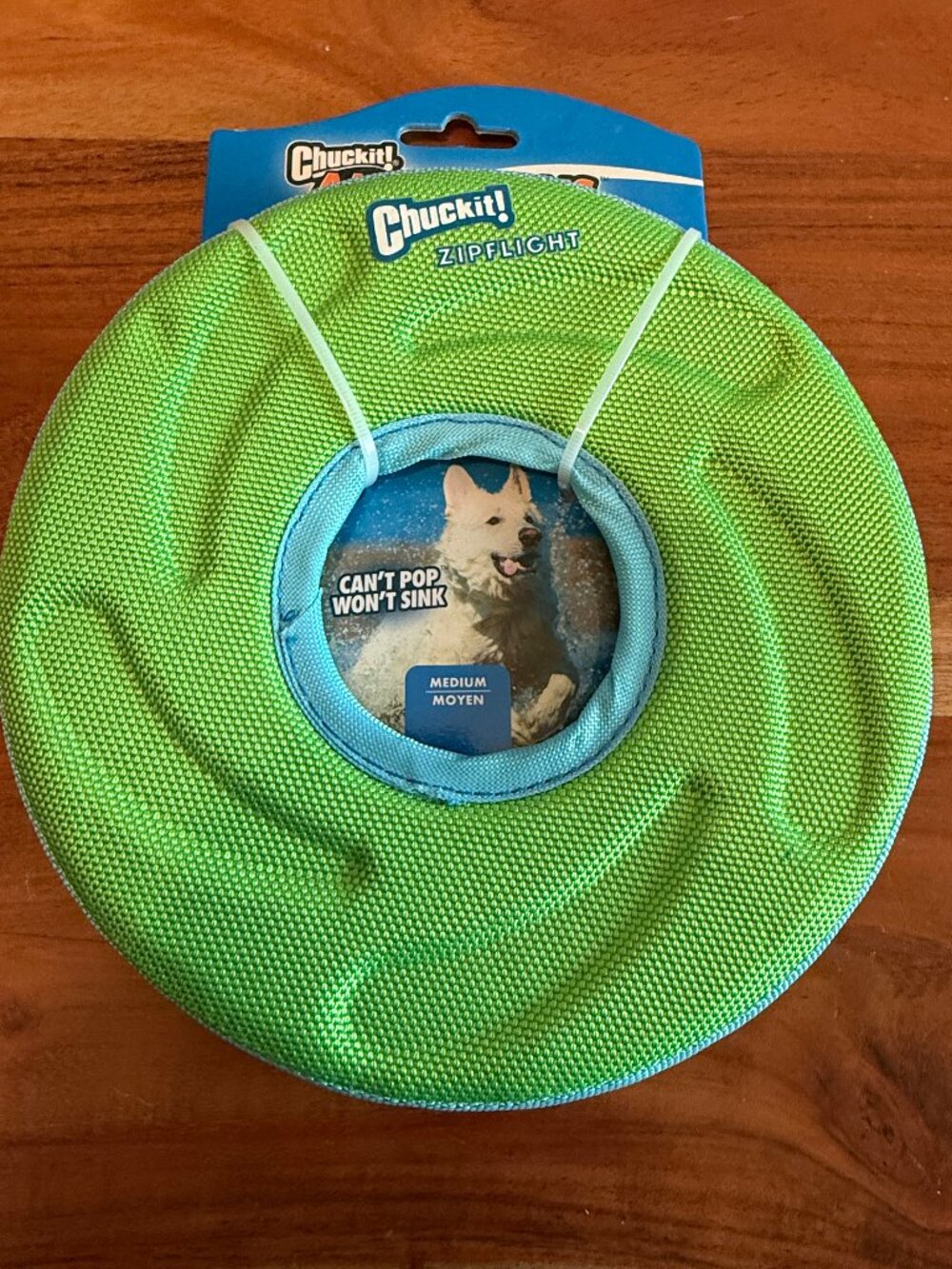 Chuckit! Amphibious ZipFlight Disk Dog Toy, size M, Green - NWT!!
